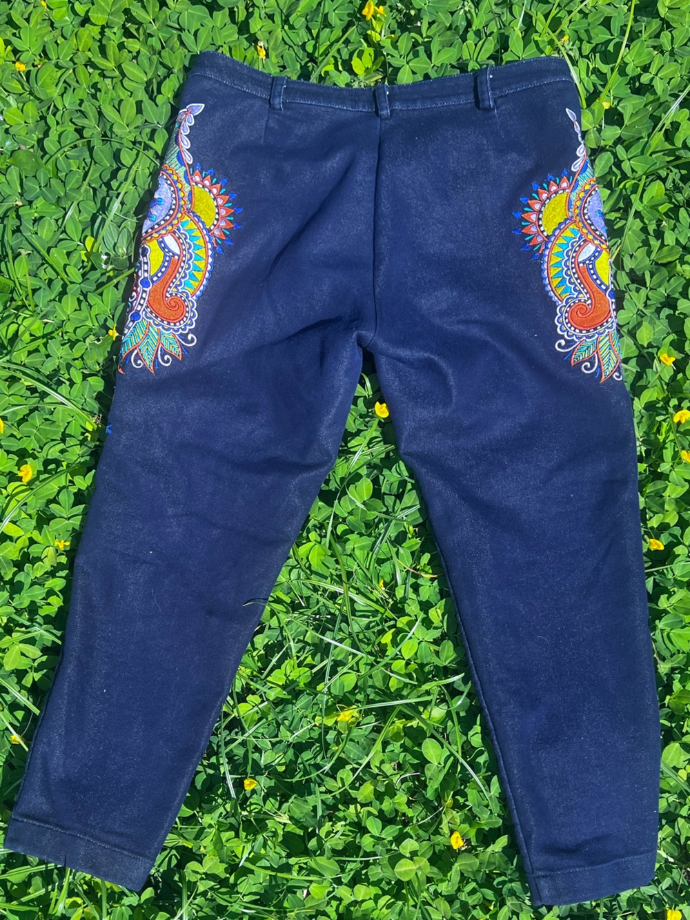 Multicolor Embroidered Paisley Tapper Leg Cropped Jeans 12 - Picture 3 of 8